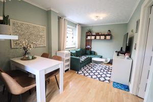 Lounge/Diner- click for photo gallery